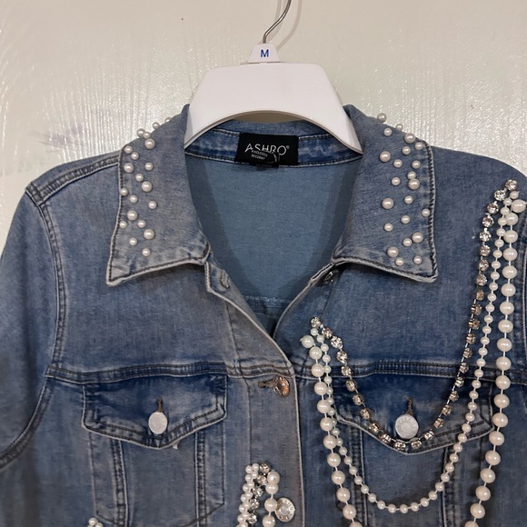 Denim Button-Front Midi Dress with Pearl Chain Detail - Light Blue - Picture 7 of 8